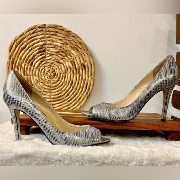 Enzo Angiolini Eamerryann Silver/Gold Peep Toe Size 7.5 - Picture 4 of 13